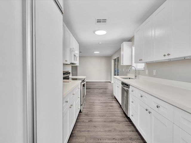 54 SW 16th Street, Dania Beach, FL 33004