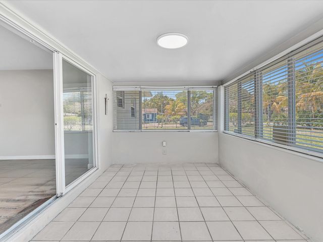 54 SW 16th Street, Dania Beach, FL 33004