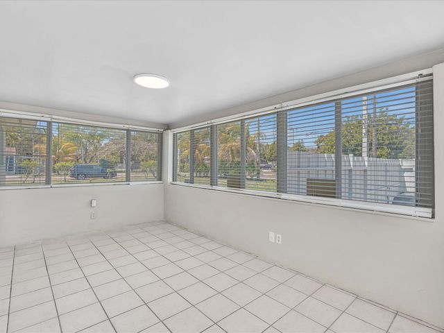 54 SW 16th Street, Dania Beach, FL 33004