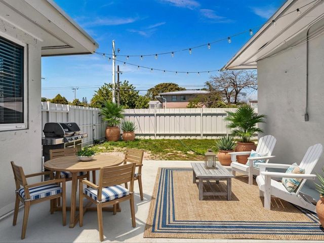 54 SW 16th Street, Dania Beach, FL 33004