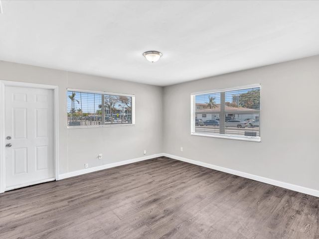 54 SW 16th Street, Dania Beach, FL 33004