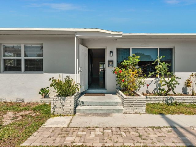 54 SW 16th Street, Dania Beach, FL 33004