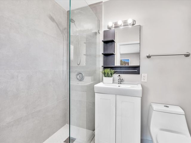 54 SW 16th Street, Dania Beach, FL 33004