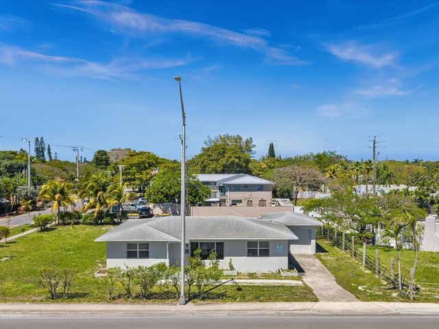 54 SW 16th Street, Dania Beach, FL 33004