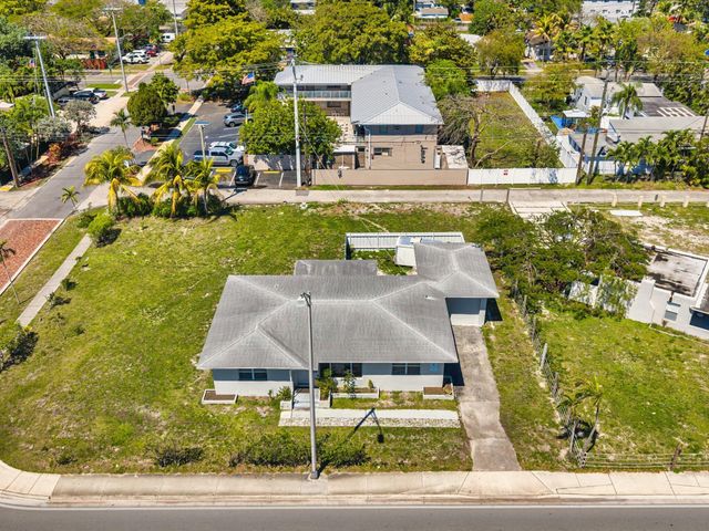 54 SW 16th Street, Dania Beach, FL 33004