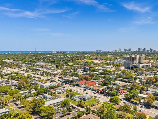 54 SW 16th Street, Dania Beach, FL 33004