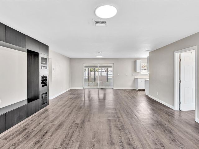 54 SW 16th Street, Dania Beach, FL 33004