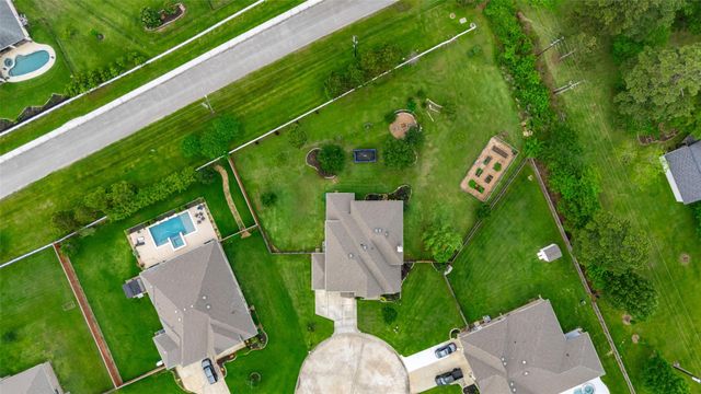 12253 Seagrape Lane, Conroe, TX 77304