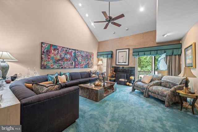 182 LINDEN DR, Elkins Park, PA 19027
