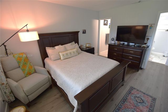 2572 E Emory Dr F, West Palm Beach, FL 33415