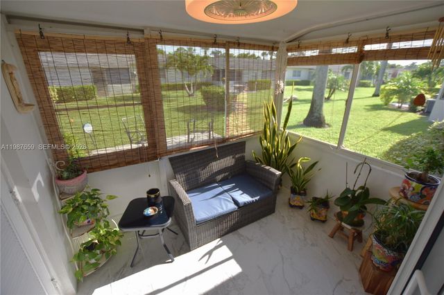 2572 E Emory Dr F, West Palm Beach, FL 33415