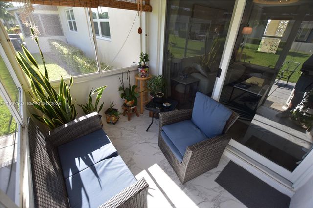 2572 E Emory Dr F, West Palm Beach, FL 33415