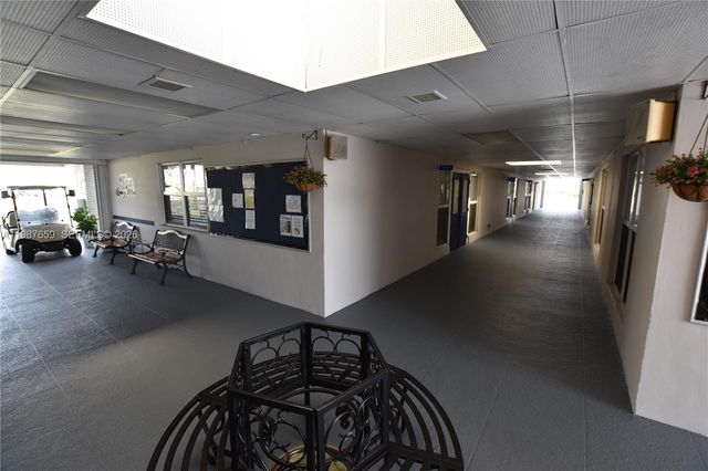 2572 E Emory Dr F, West Palm Beach, FL 33415