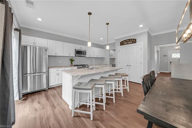 8215 Edwin DR, Norfolk, VA 23505