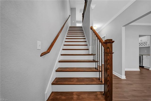 8215 Edwin DR, Norfolk, VA 23505
