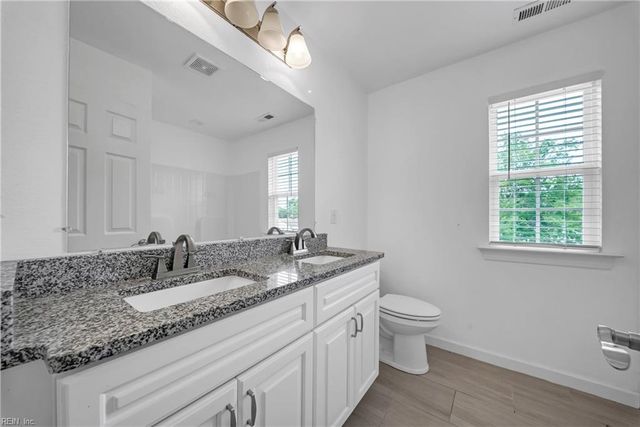 8215 Edwin DR, Norfolk, VA 23505
