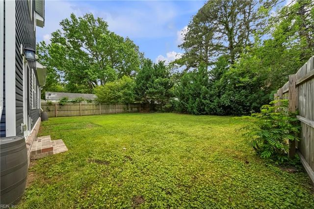8215 Edwin DR, Norfolk, VA 23505