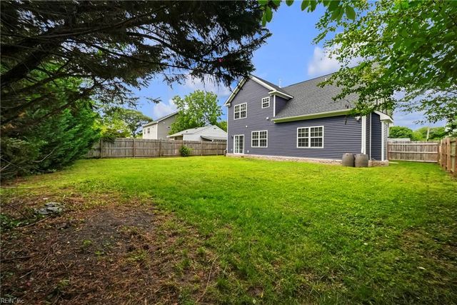 8215 Edwin DR, Norfolk, VA 23505