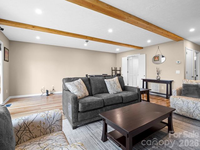 88 Laurelwood Circle W 10, Hendersonville, NC 28791