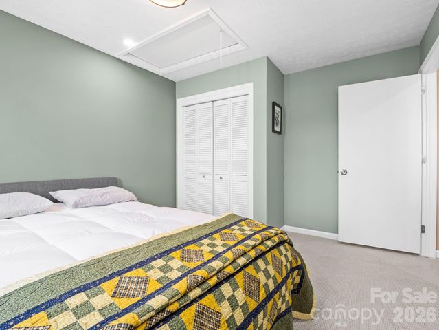 88 Laurelwood Circle W 10, Hendersonville, NC 28791