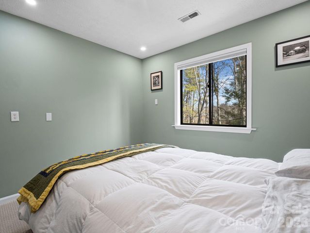 88 Laurelwood Circle W 10, Hendersonville, NC 28791