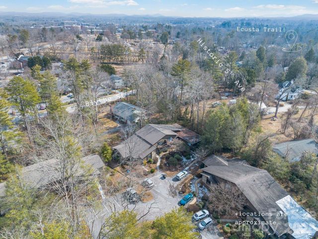 88 Laurelwood Circle W 10, Hendersonville, NC 28791