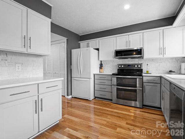 88 Laurelwood Circle W 10, Hendersonville, NC 28791