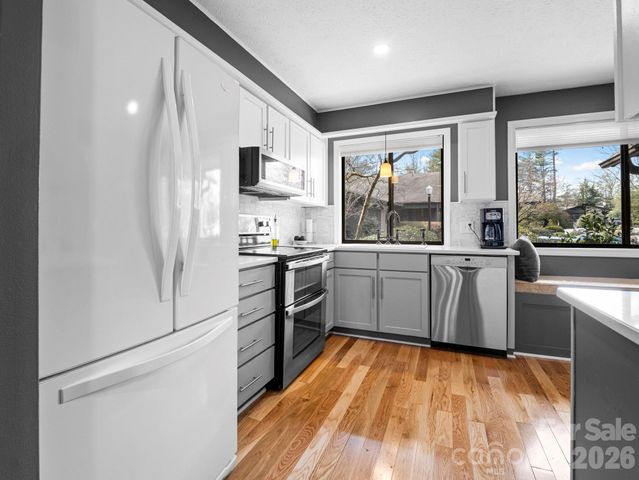 88 Laurelwood Circle W 10, Hendersonville, NC 28791