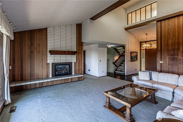 8926 51st Street W, University Place, WA 98467