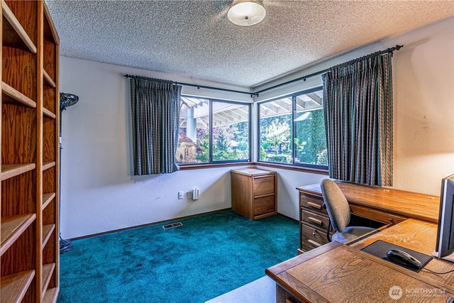 8926 51st Street W, University Place, WA 98467