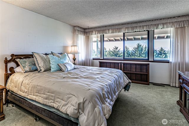 8926 51st Street W, University Place, WA 98467