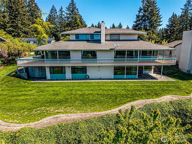 8926 51st Street W, University Place, WA 98467