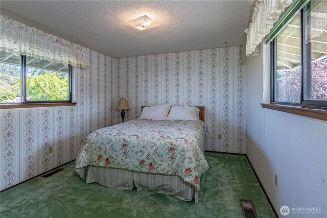 8926 51st Street W, University Place, WA 98467