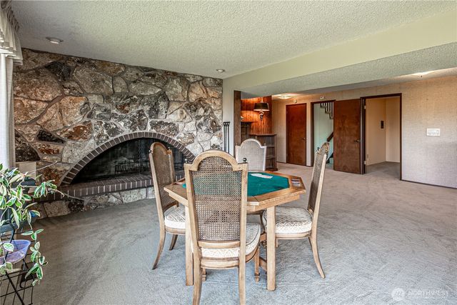 8926 51st Street W, University Place, WA 98467