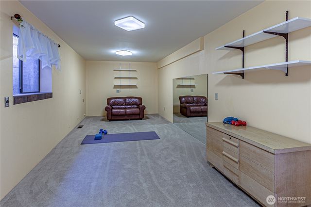8926 51st Street W, University Place, WA 98467