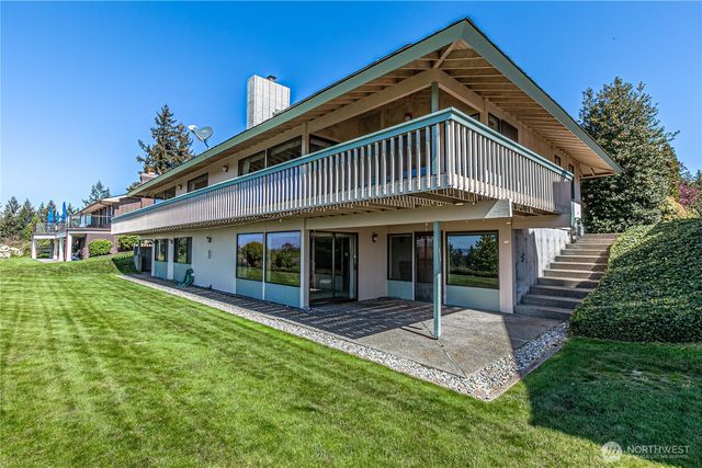 8926 51st Street W, University Place, WA 98467