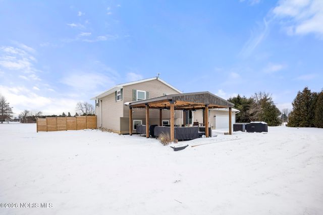 15770 County Road K, Wauseon, OH 43567