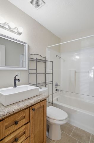 4909 Sandage Avenue, Fort Worth, TX 76115