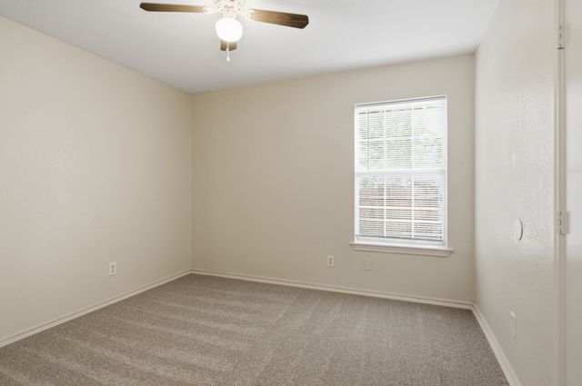 4909 Sandage Avenue, Fort Worth, TX 76115