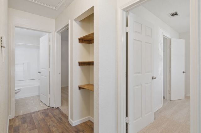 4909 Sandage Avenue, Fort Worth, TX 76115