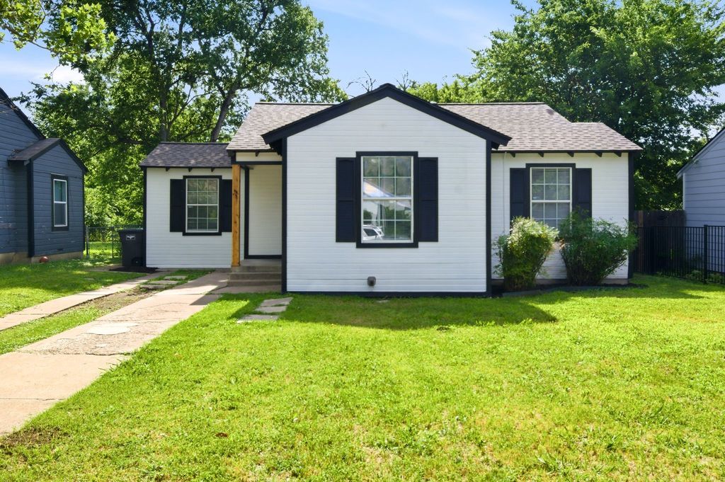 4909 Sandage Avenue, Fort Worth, TX 76115
