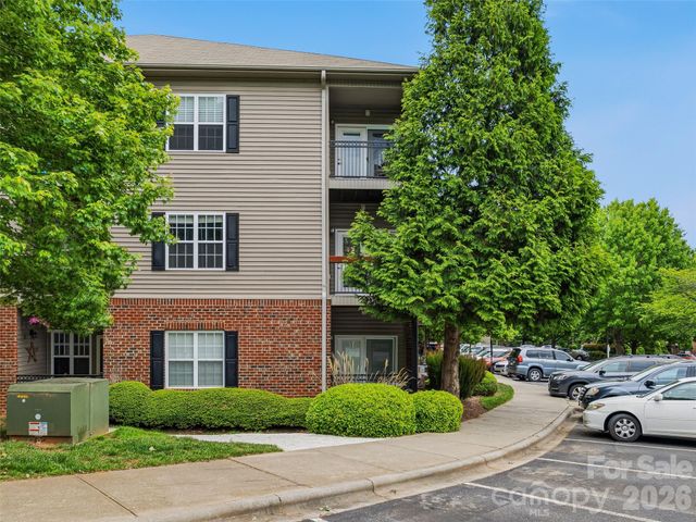 221 Appeldoorn Circle, Asheville, NC 28803