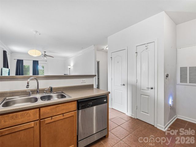 221 Appeldoorn Circle, Asheville, NC 28803