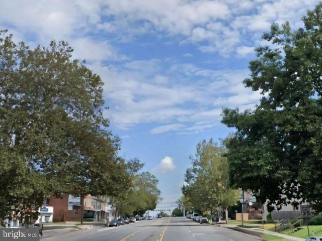 1828 STATE ST, Harrisburg, PA 17103