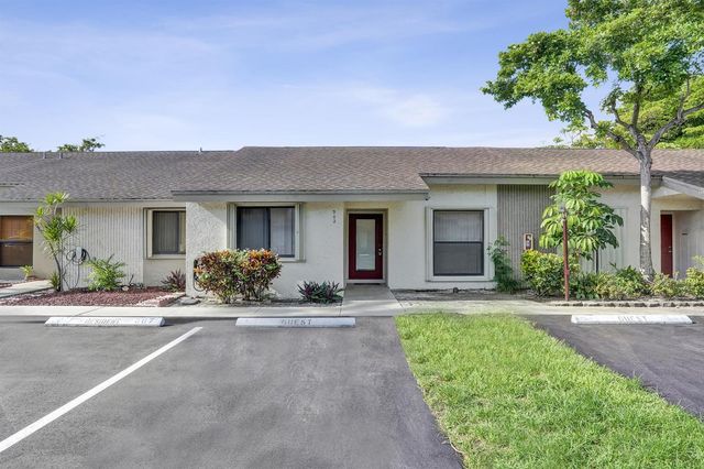3066 S Oakland Forest Drive 902, Oakland Park, FL 33309