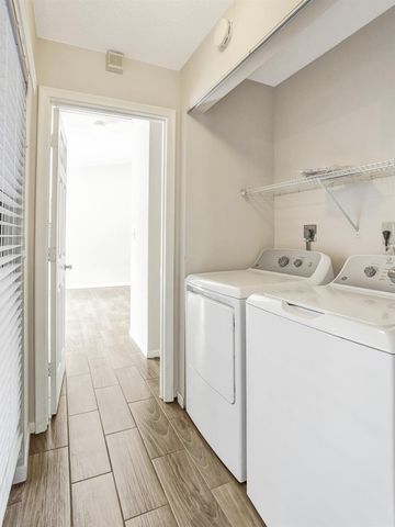 3066 S Oakland Forest Drive 902, Oakland Park, FL 33309