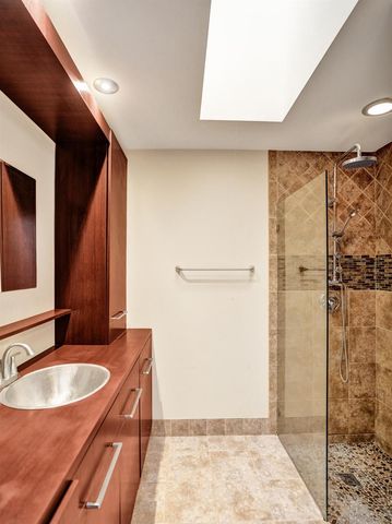 3066 S Oakland Forest Drive 902, Oakland Park, FL 33309