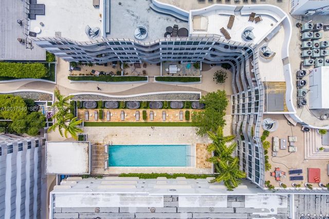 2100 Park Ave 302, Miami Beach, FL 33139