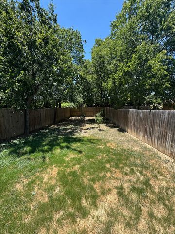 2026 Brookes Street, Fort Worth, TX 76105