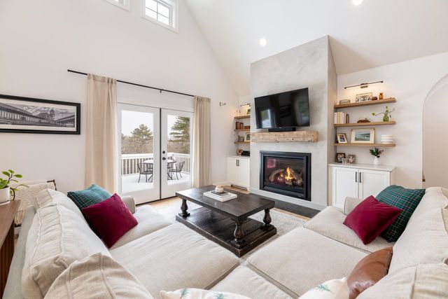 47 Clover Ridge Road, Meredith, NH 03253